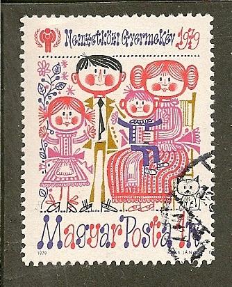Hungary    Scott 2567    Family    Used