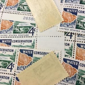 US 1150   Water Conservation.   MNH 100 4 cent single stamps.  1960.