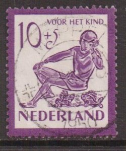 Netherlands  #B222  used  1950 boy and fish  10c