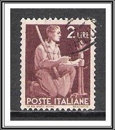 Italy #470 Tying Tree Used