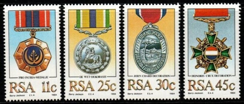 SOUTH AFRICA SG572/5 1984 MILITARY DECORATIONS MNH