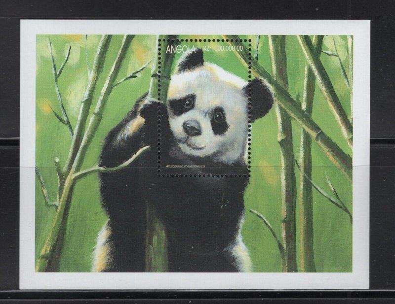 Angola #1065  (1999 Panda sheet) VFMNH CV $6.00