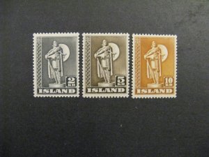 Iceland #229a-31a mint hinged perf 11.5 b23.7 856