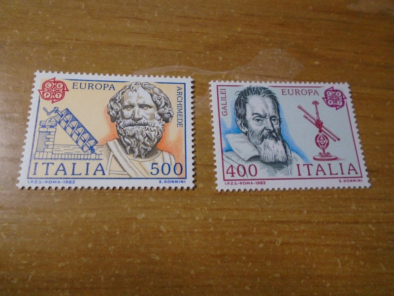 Italy  #  1558-59  MNH    Europa