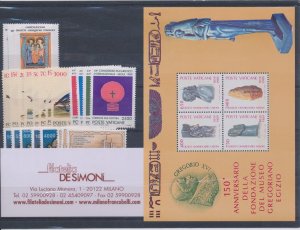1989 Vatican, New Stamps, Complete Vintage 23 values + 1 Souvenir sheet - MNH **
