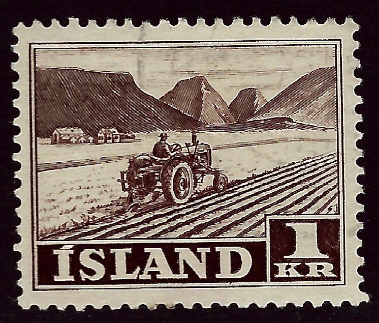 Iceland  SC#264 Mint F-VF hr SCV$25.00...An Amazing Place!