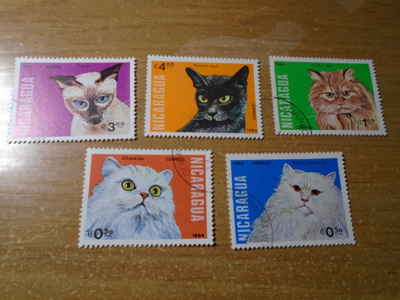 Nicaragua  #  1327-29/1331-32  used Domestic Cats