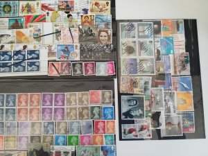 Lot United Kingdom 110 stamps