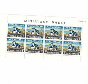 New Zealand 1964 Sc B68a Semi Postal Health Stamp Minisheet Penguin