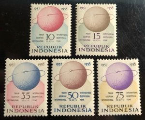 Indonesia Scott#460-464 Unused VF LH Cat. $2.10