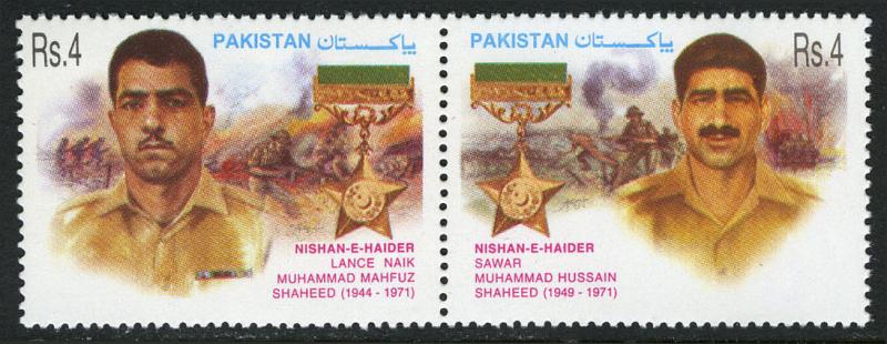 Pakistan 997 pair, MNH. Nishan-e-Haider, military gallantry award winners, 2002