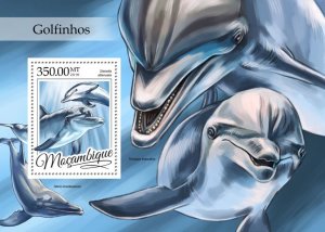 MOZAMBIQUE - 2016 - Dolphins - Perf Souv Sheet -Mint Never Hinged