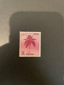 Pakistan sc 95 MNH