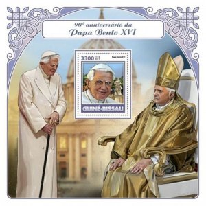 Guinea-Bissau - 2017 Pope Benedict - Stamp Souvenir Sheet - GB17608b