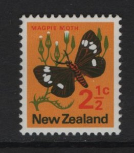 New Zealand  #441  MNH  1970 moth  2 1/2c