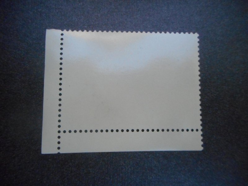 # 2394 VFNH Corner Stamp with Plate #