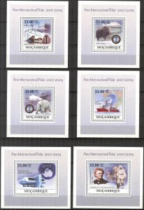 {389} Mozambique 2009 International Polar year Bears Seals 6 S/S Deluxe MNH**