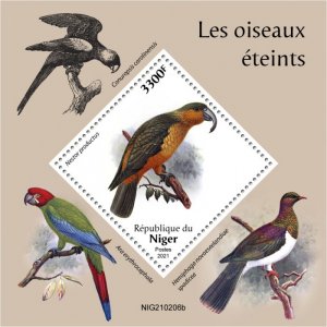 NIGER - 2021 - Extinct Birds - Perf Souv Sheet -Mint Never Hinged