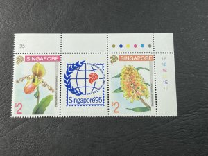 SINGAPORE # 685-686(686a)--MINT/NEVER HINGED--PLATE # LABEL PAIR--1995(LOTE)