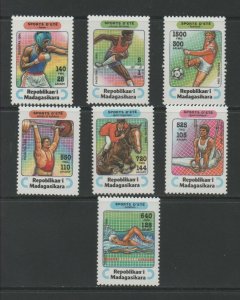 Thematic Stamps Sports - MADAGASKAR 1994 SPORTS 7v mint