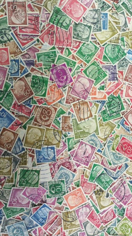 Germany Bundes used stamp stock for study 70 grams of Heuss President