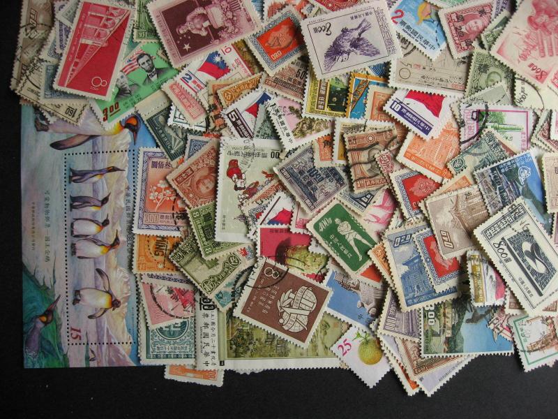 China & PRC 250 a double sized elusive mixture (duplicates, mixed condition)