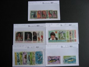 St Vincent U, MNH, MH stamps assembled in sales cards