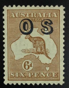 MOMEN: AUSTRALIA SG #O127 P12 1932-33 KANGAROOS MINT OG H XF+ £55 LOT #62207