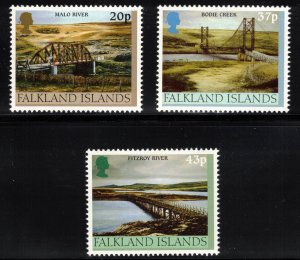 FALKLAND ISLANDS 2000 Bridges; Scott 768-70, SG 882-84; MNH