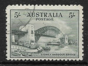 AUSTRALIA SG143 1932 SYDNEY HARBOUR BRIDGE 5/= BLUE-GREEN USED