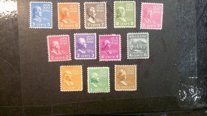 U.S.A 1938 Presidential issue Scott# 803-834 complete hinged set