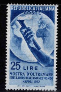 Italy Scott 604 MH*  stamp