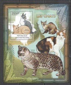 Ca837 2012 Central Africa Domestic Animals Pets Cats Les Chats Bl Mnh