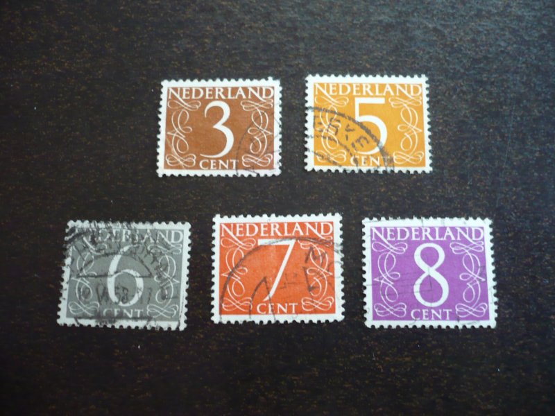 Stamps - Netherlands - Scott# 340-343a - Used Set of 5 Stamps