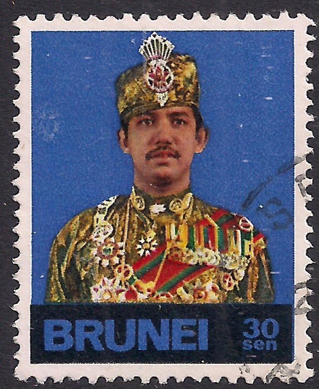 Brunei 1974 – 76 QE2 30 sen Sultan Bolkiah used ( F684 )