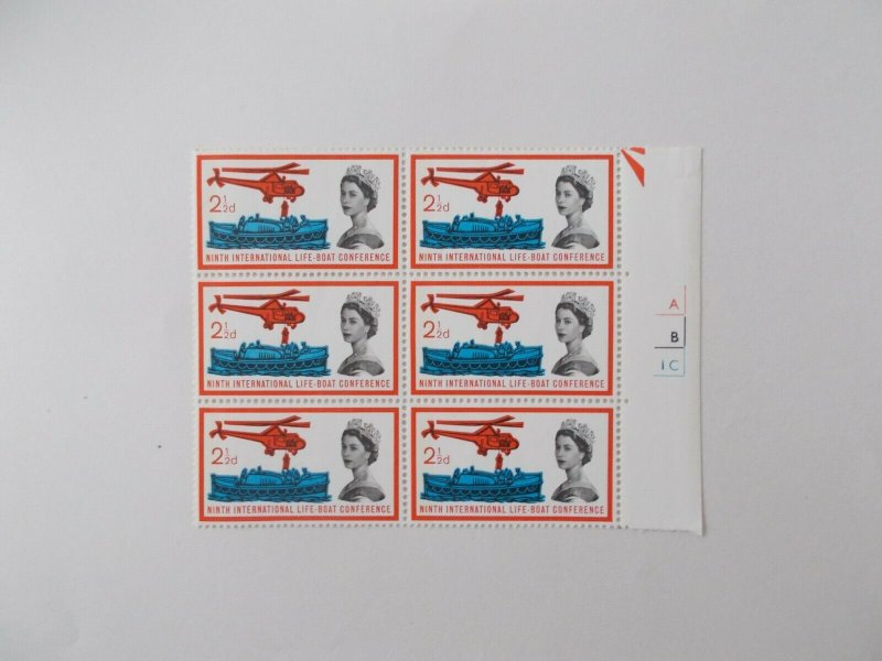 1963 Lifeboat 2.5d Phosphor in Cylinder Block of 6 in Position Row 12 U/M