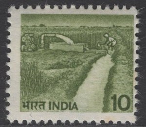INDIA SG922b 1982 10p DEEP GREEN p13 MNH