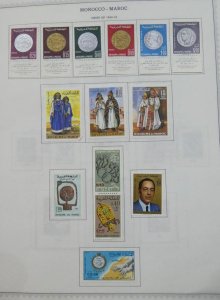 EDW1949SELL : MOROCCO Interesting Mint & Used collection on album pages.