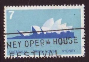 Australia 1973 Sc#584, SG#556 7c Sydney Opera House USED.