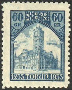 Poland #275  MNH - Torun City Hall (1933)