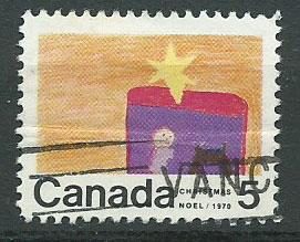 Canada SG 662  horizontal crease seen on reverse