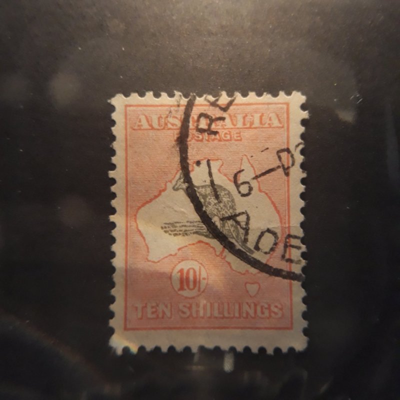 australia 127 10 shilling pink/gray