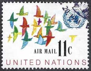 United Nations #C16 11¢ Airmail lssue - Birds in Flight (1972). Used.