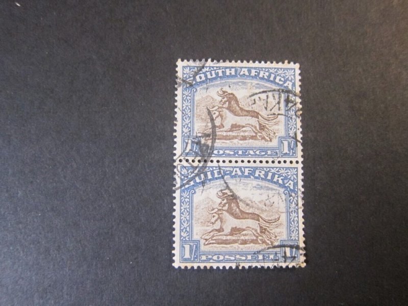 South Africa 1930 1/- Sc 62 Pair FU