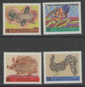 GERMANY SGB387/90 1971 CHILDRENS DRAWINGS MNH