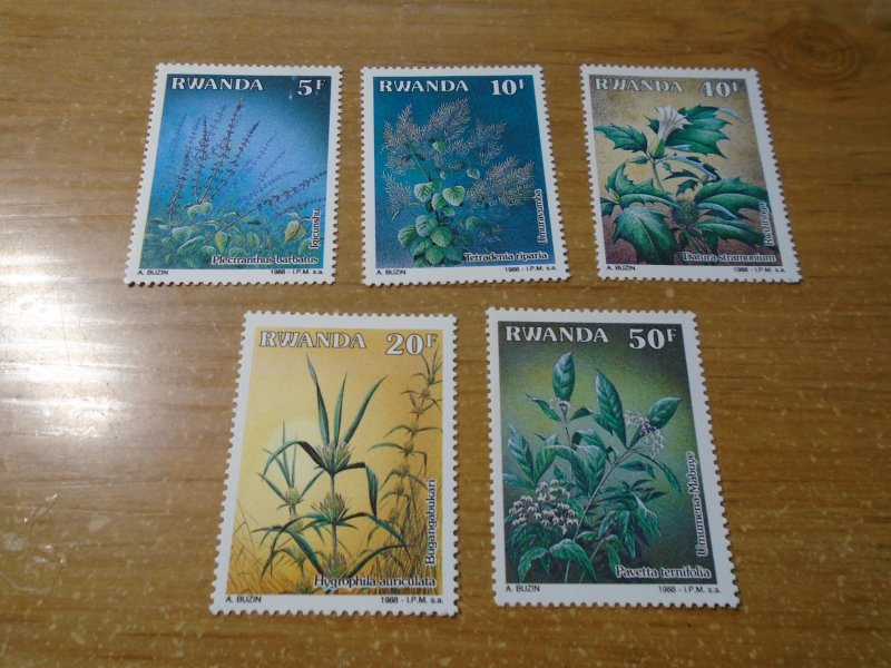 Flowers :  Rwanda  #  1324-28  MNH