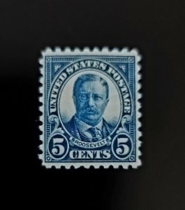 1924 5c Roosevelt, Dark Blue Scott 586 Mint F/VF H