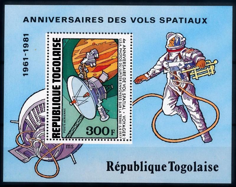 [64447] Togo 1981 Space Travel Weltraum Voyager 1 Souvenir Sheet MNH