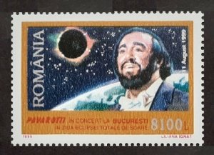 1999 Romania 5425 Eclipse of the Sun - Pavarotti in Concert 2,50 €