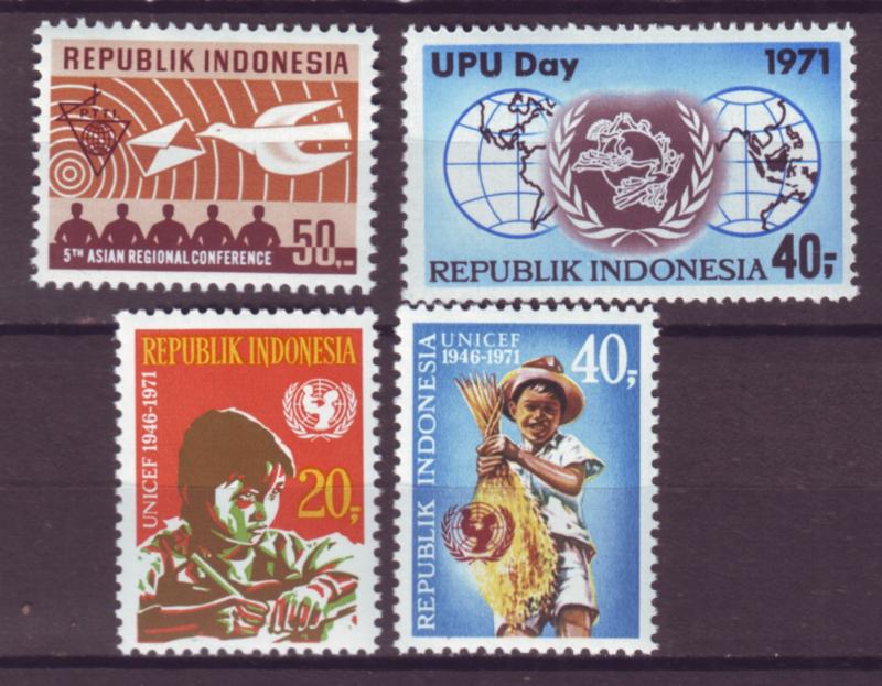 J21046 Jlstamps 1971 indonesia set & sets of 1 mh #806,807,808-9 designs